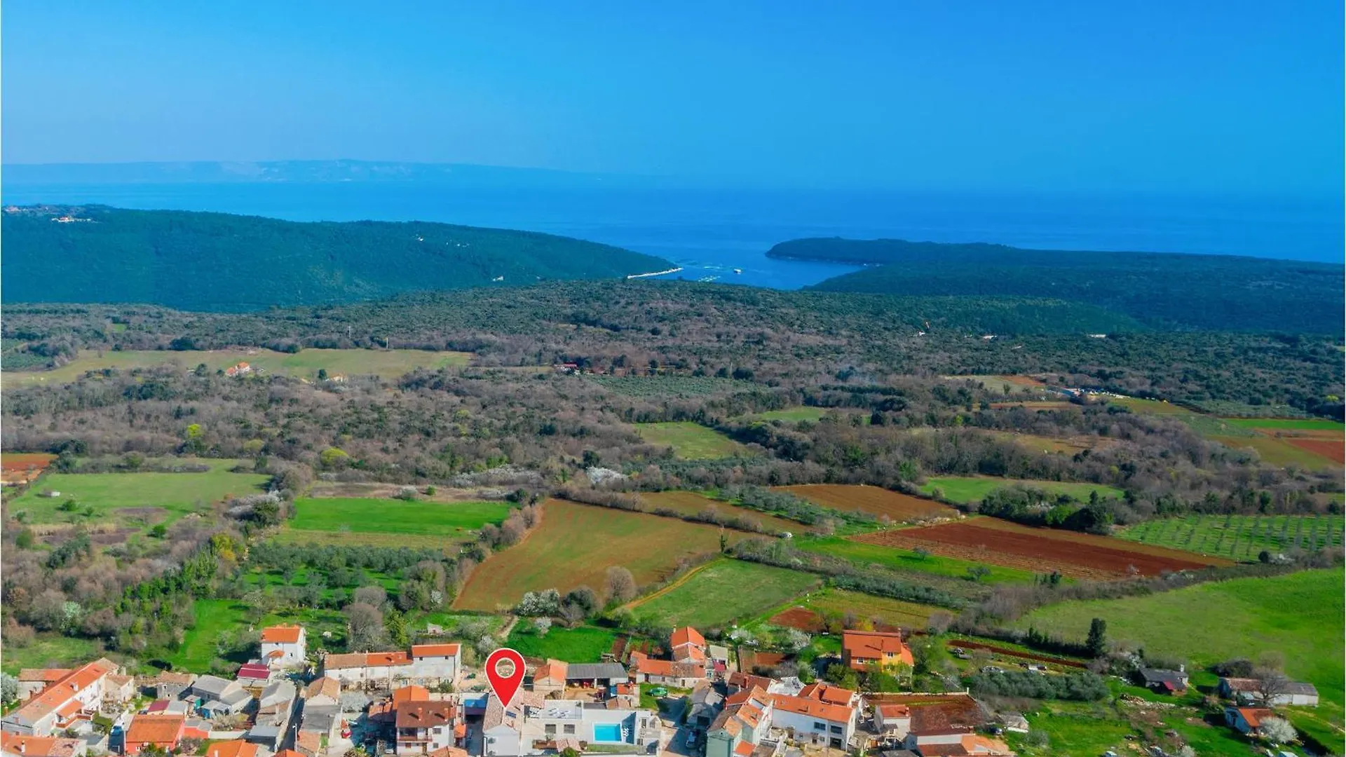 6 Bedroom Gorgeous Home In Valtura 0*,